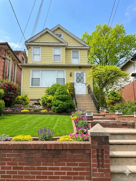 1807 Parsons BLVD, Whitestone, NY 11357