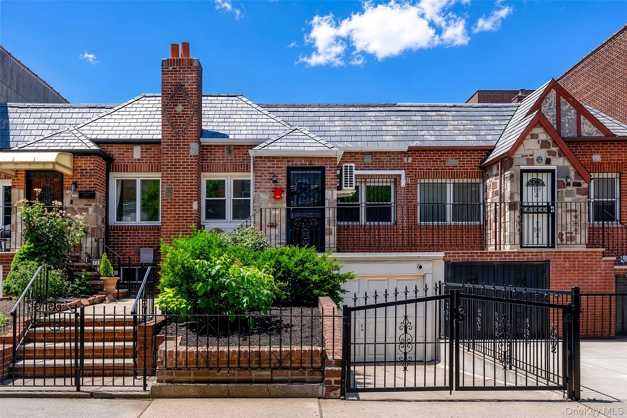3114 48th ST, Astoria, NY 11103