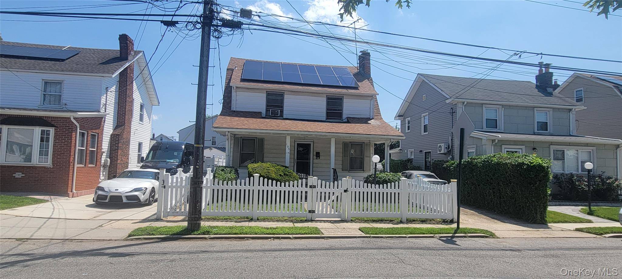 10515 220TH ST, Queens Village, NY 11429