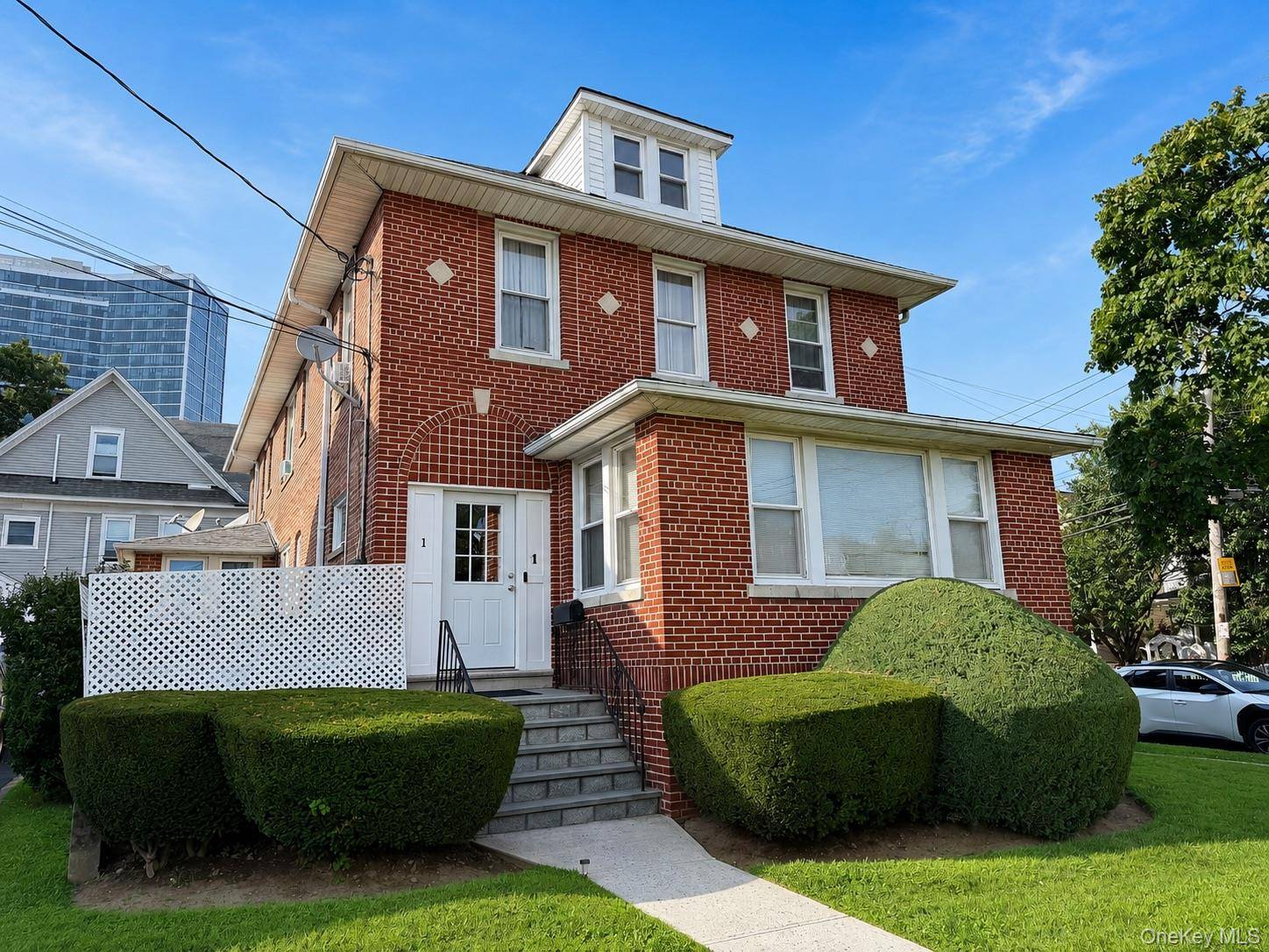 1 Davis AVE, New Rochelle, NY 10805