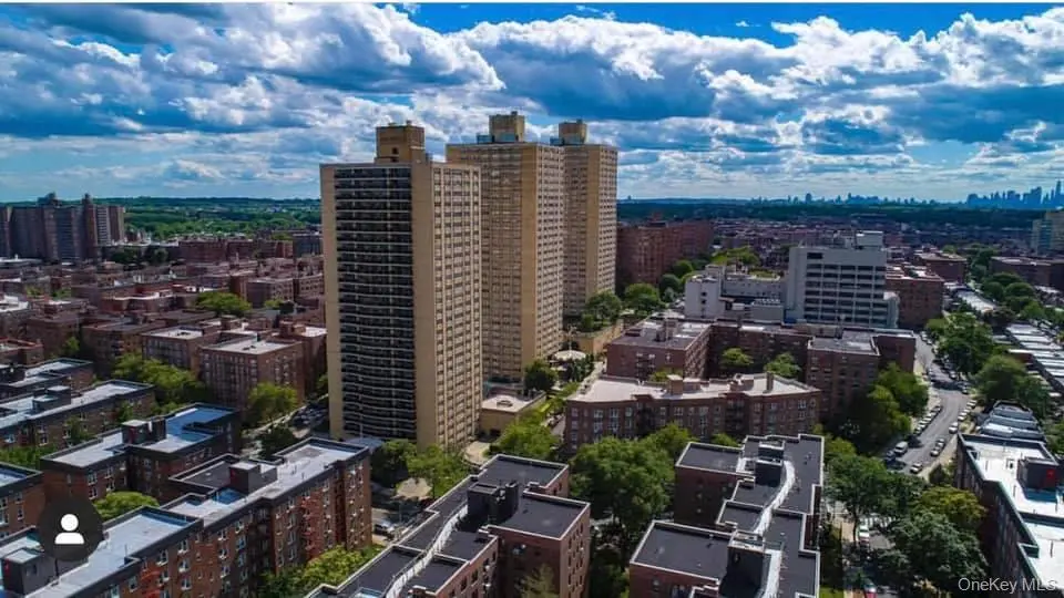 102-10 66th RD #7F, Forest Hills, NY 11375