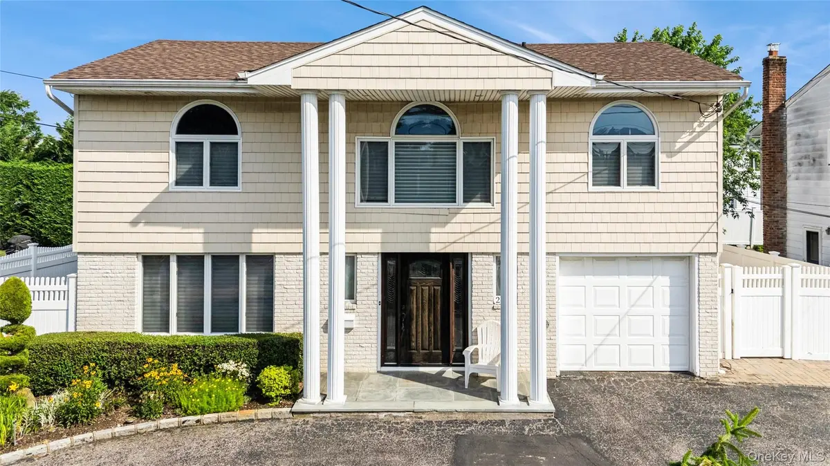 2687 Karen ST, Bellmore, NY 11710