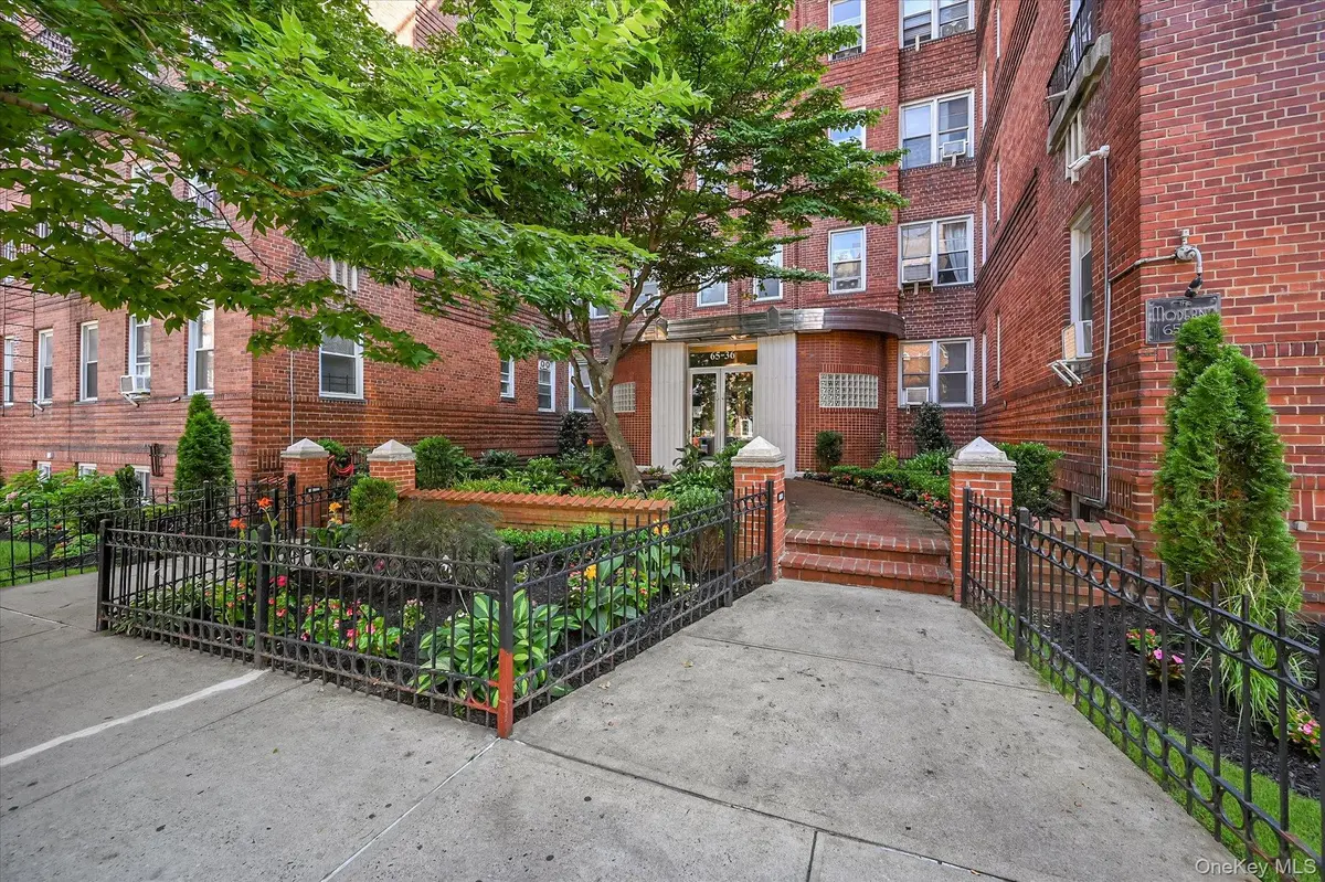 6536 Wetherole ST #608, Rego Park, NY 11374
