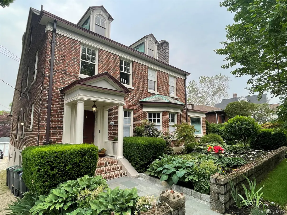 330 3rd AVE, Pelham, NY 10803