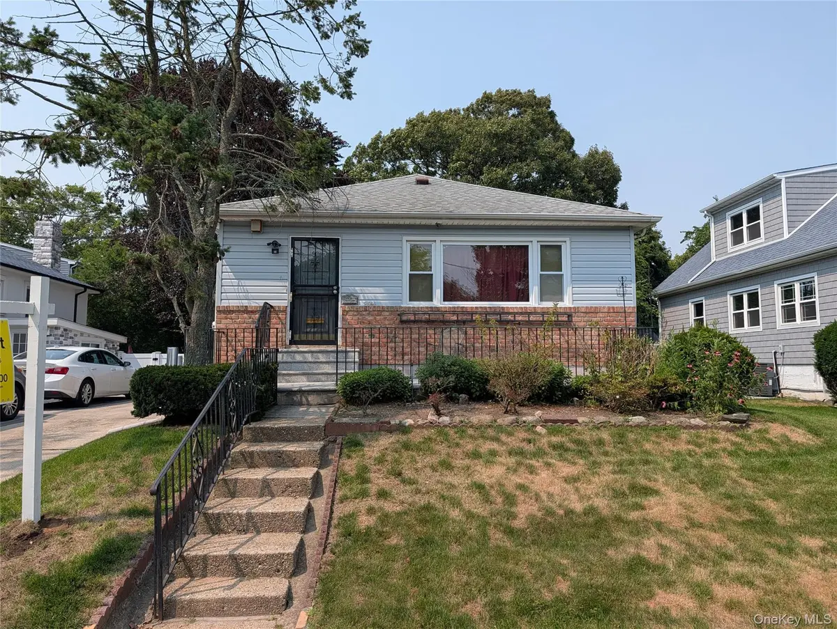 2944 Bayswater AVE, Far Rockaway, NY 11691