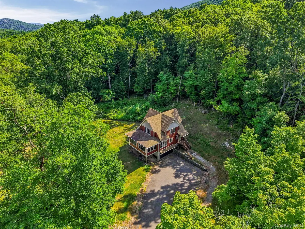 248 Bellvale Lakes RD, Warwick, NY 10990