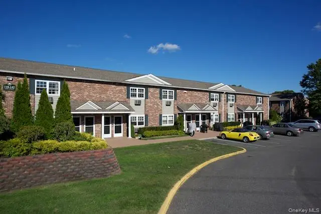 142E Easy ST #142E, Sayville, NY 11782