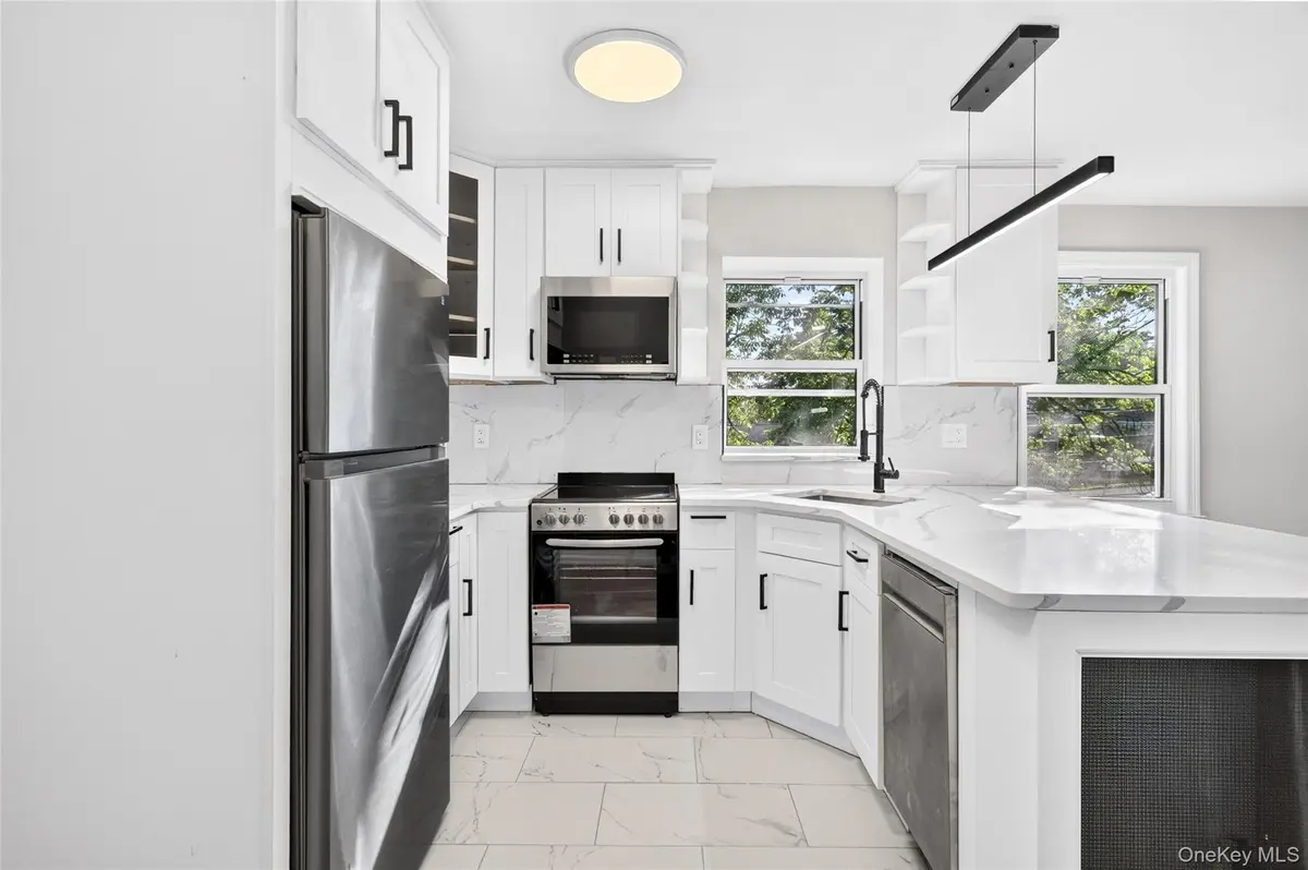 2 Soundview AVE #A2G, White Plains, NY 10606
