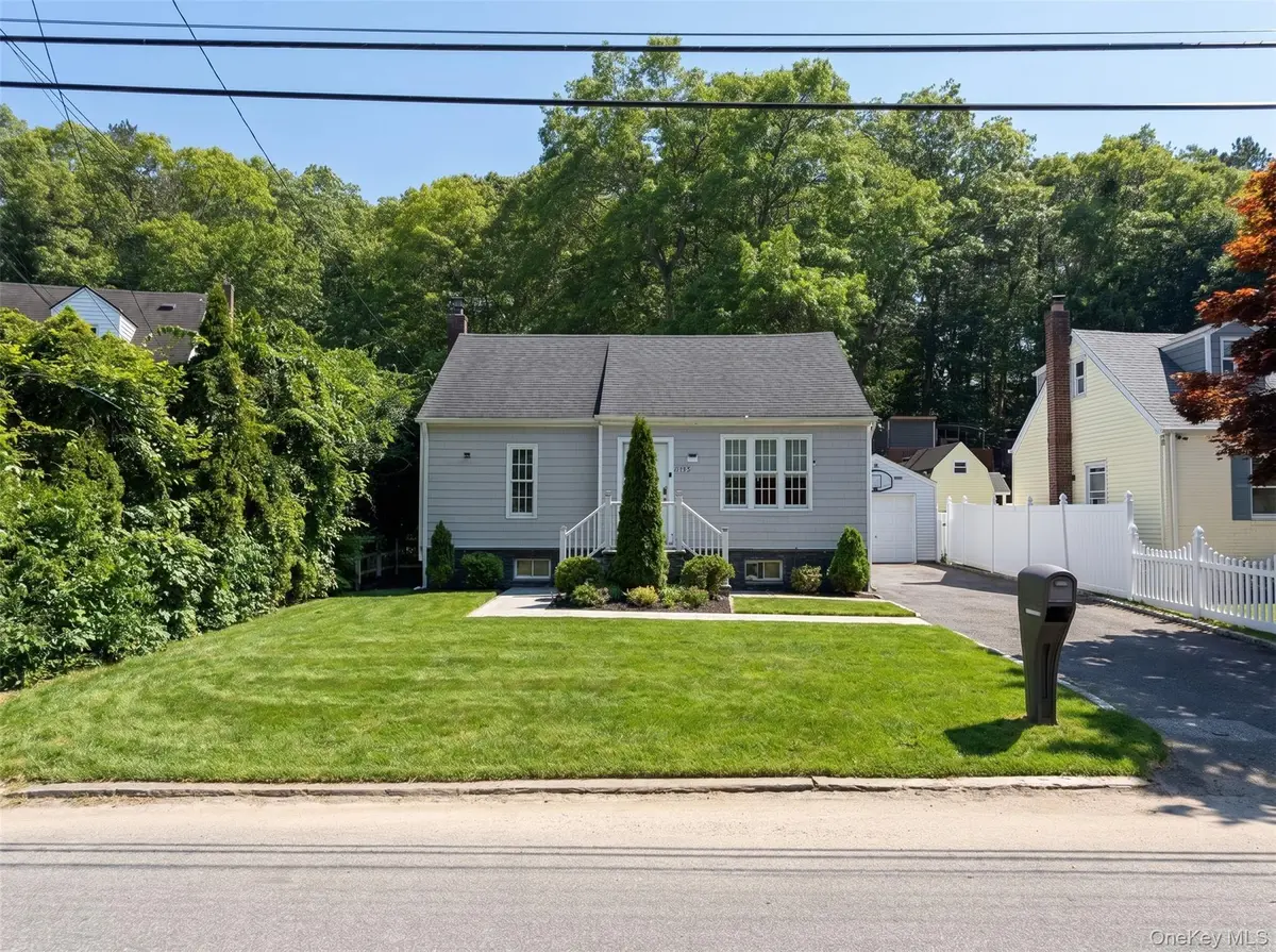 390 Central Islip BLVD, Ronkonkoma, NY 11779