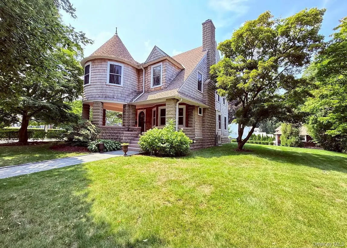 453 Palmer AVE, Mamaroneck, NY 10543