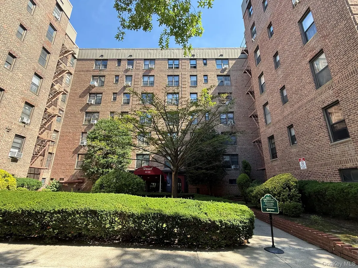 83-25 98th ST #1M, Woodhaven, NY 11421