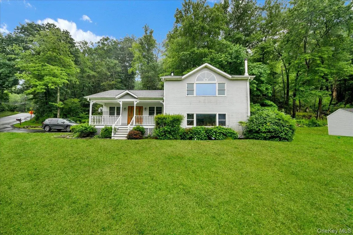 41 Miller Hill RD, Hopewell Junction, NY 12533