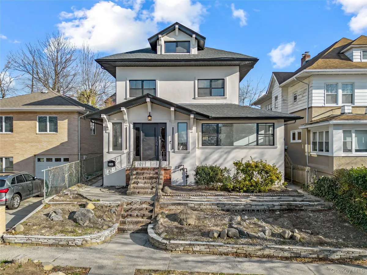 3307 153rd ST, Flushing, NY 11354