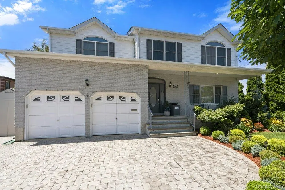 2066 Washington AVE, Seaford, NY 11783