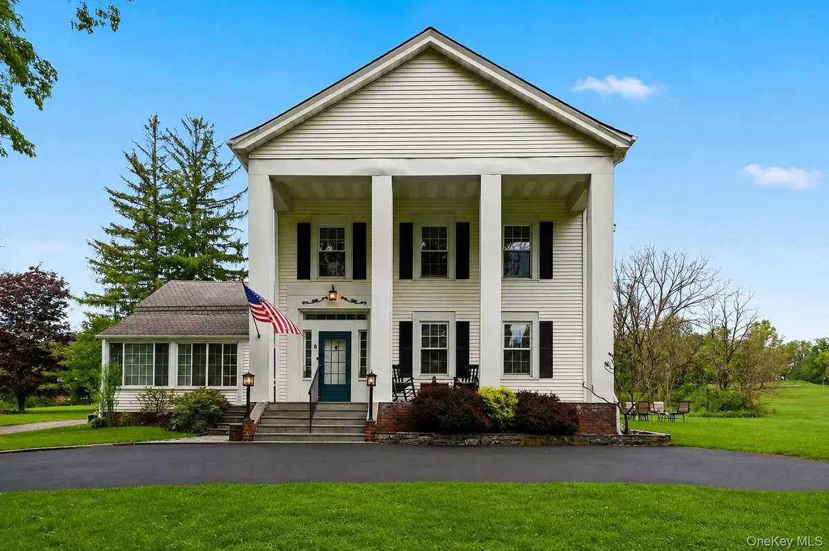 6 Country Club RD, Hopewell Junction, NY 12533