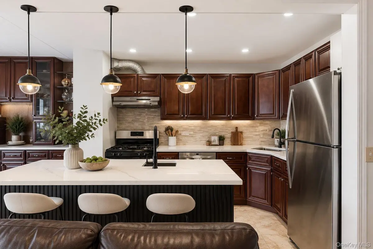 92-29 Queens BLVD #16H, Rego Park, NY 11374