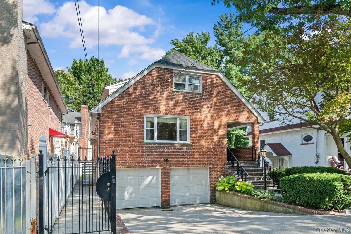 3132 Fairfield AVE, Bronx, NY 10463