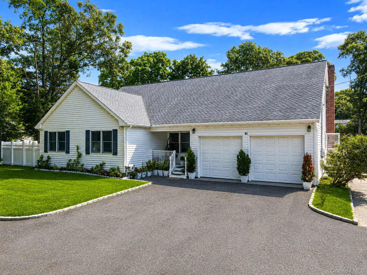 97 Blydenburgh RD, Centereach, NY 11720