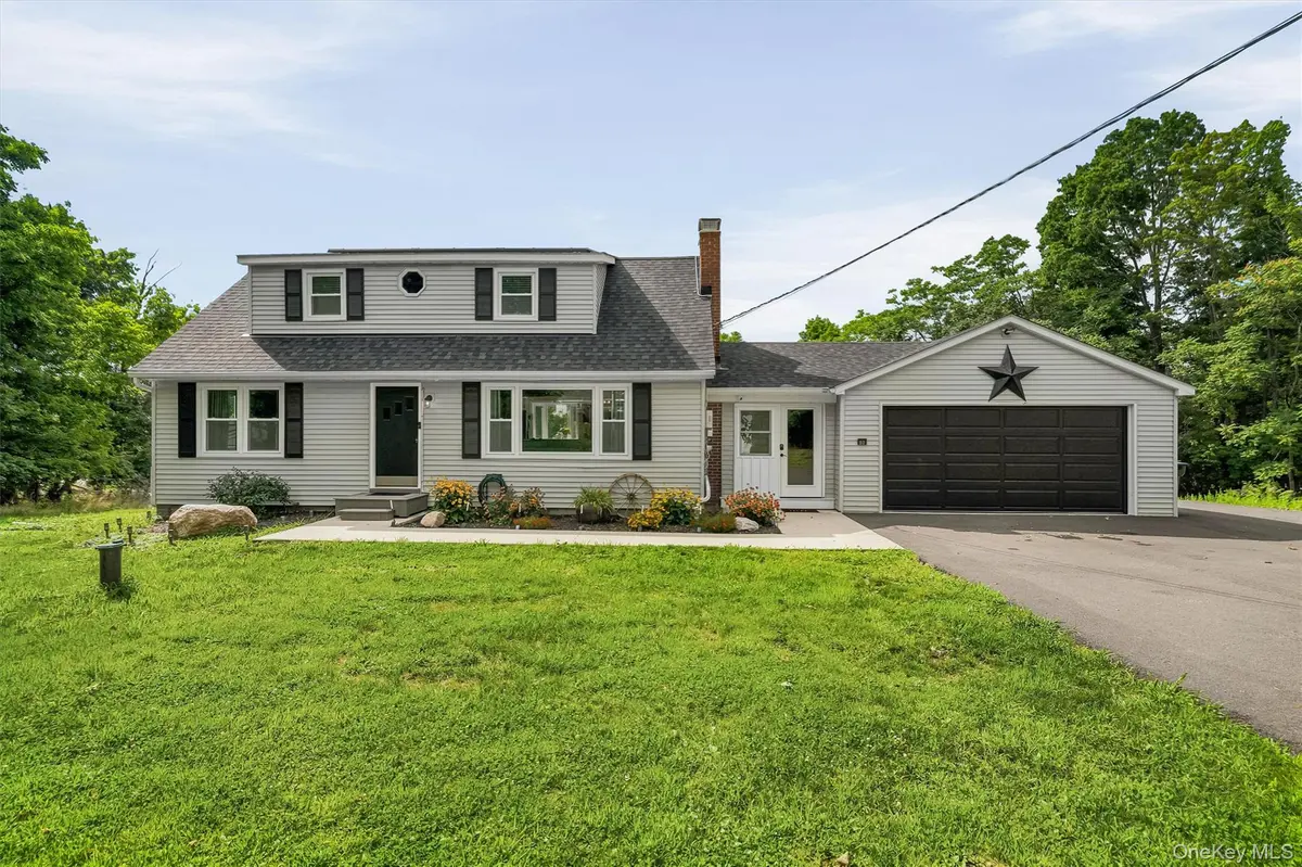 80 Burlingham RD, Pine Bush, NY 12566