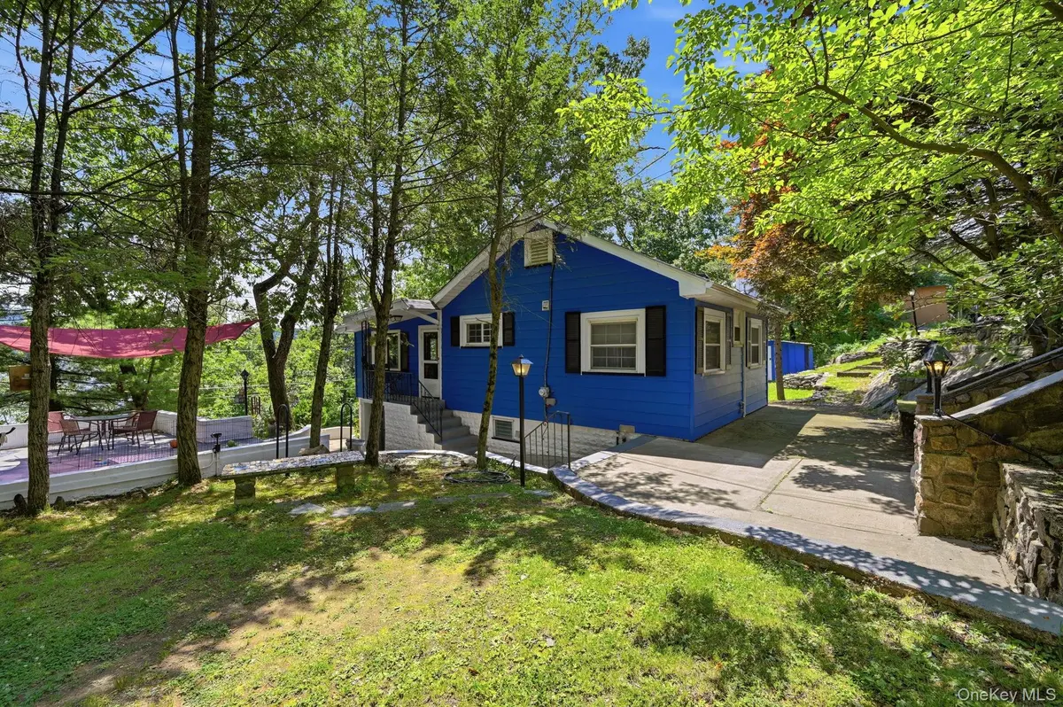 8 Stony TRL, Greenwood Lake, NY 10925