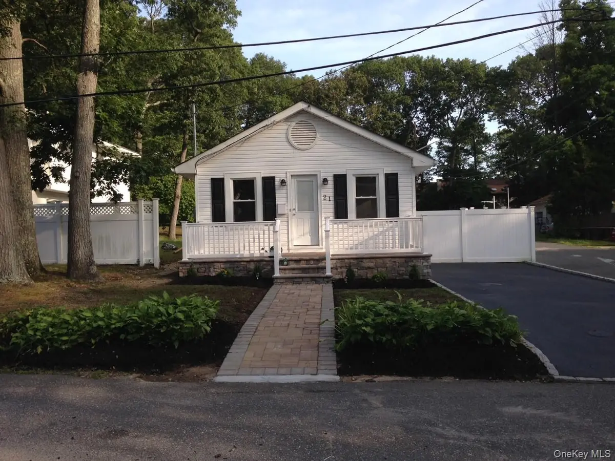 Address not disclosed, Ronkonkoma, NY 11779