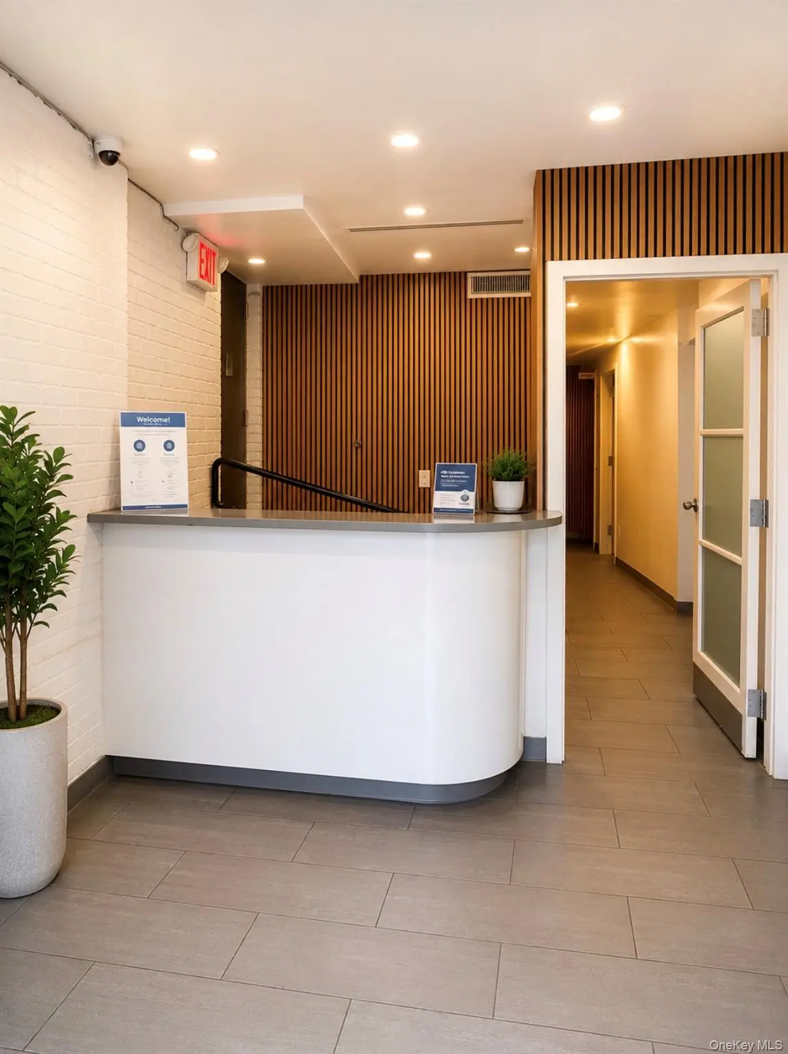 1011 49th AVE, Long Island City, NY 11101