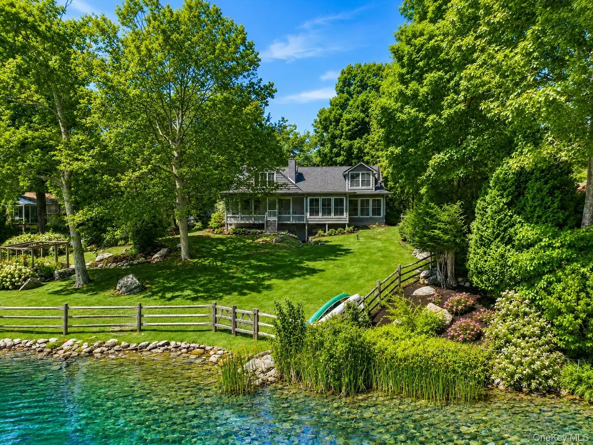 174 Lake Shore RD, Putnam Valley, NY 10579