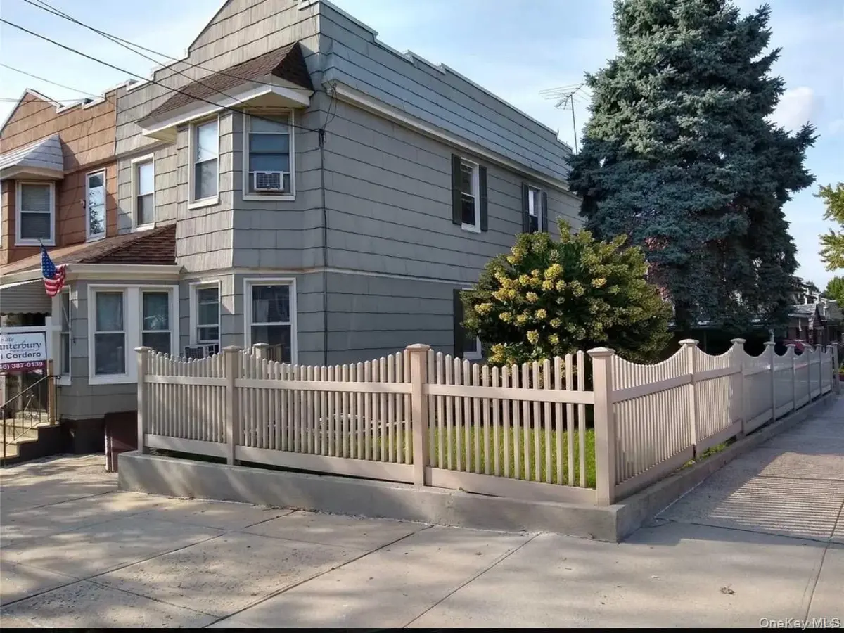 6069 80th AVE, Glendale, NY 11385