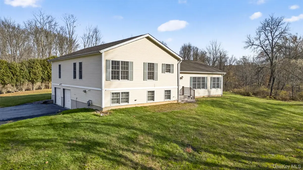 98 Black Creek RD, Esopus, NY 12429