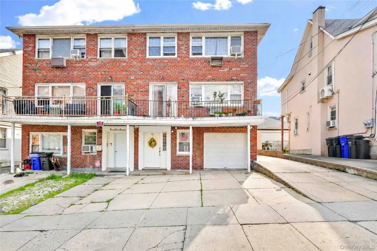 87-14 169th ST, Jamaica Hills, NY 11432