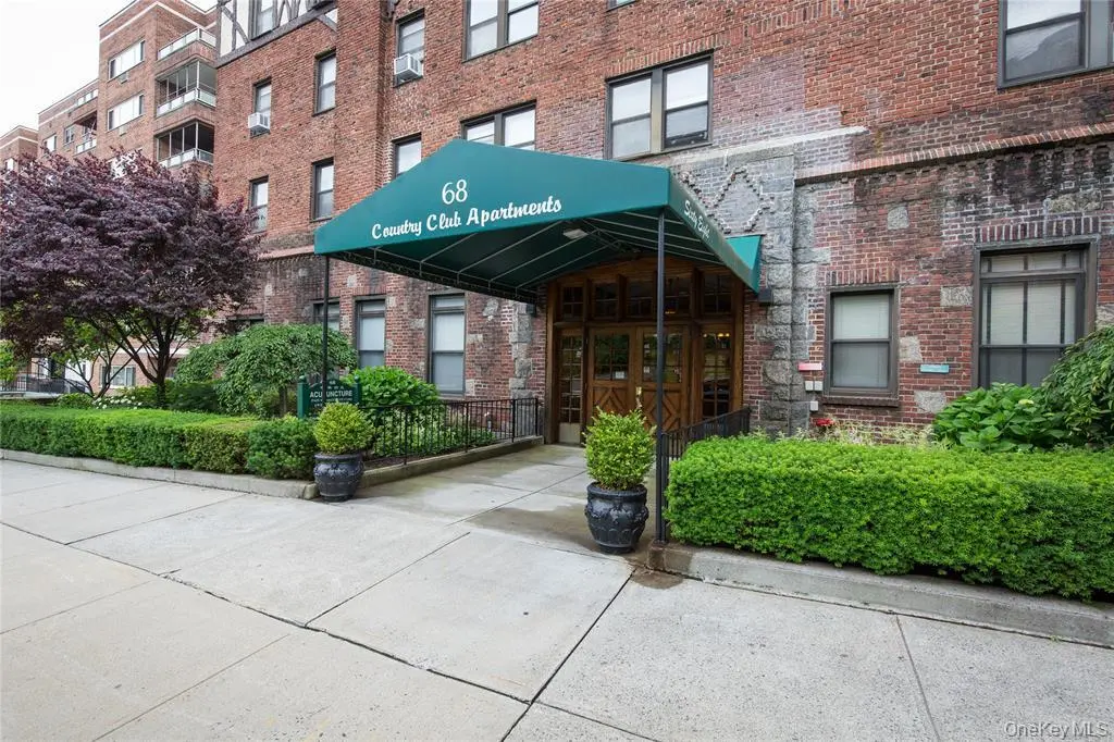 68 E Hartsdale AVE #5D, Hartsdale, NY 10530