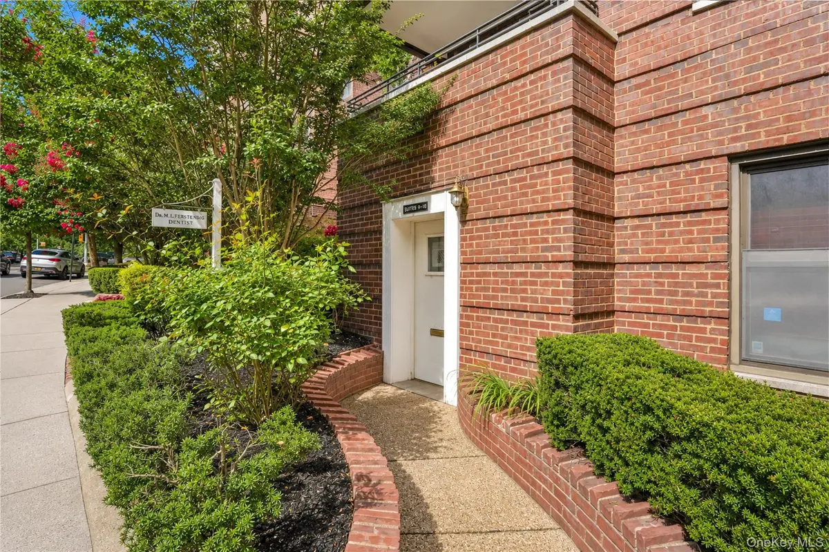 6940 Yellowstone BLVD #9 & 10, Forest Hills, NY 11375