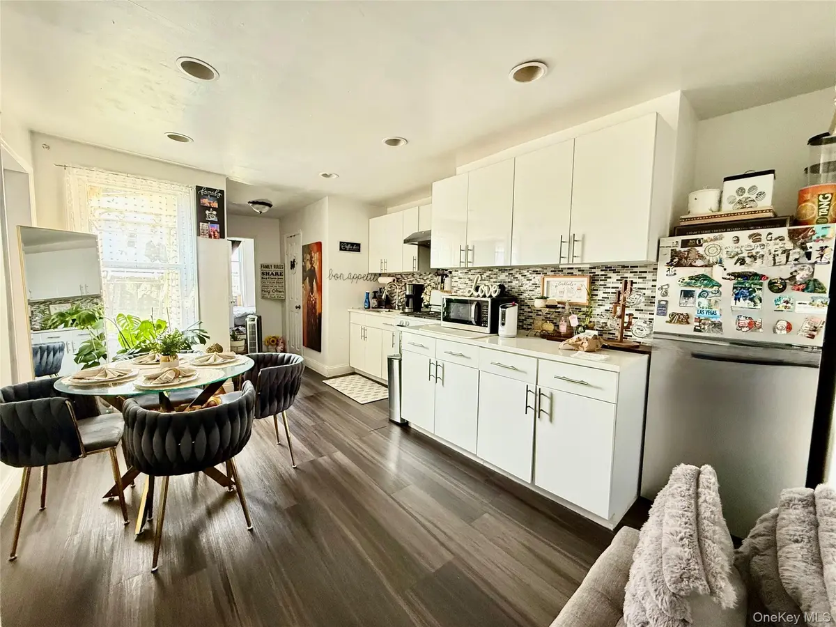 14-18 114th ST, College Point, NY 11356