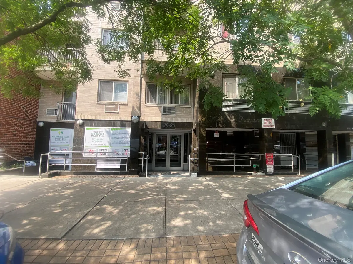 38-22 147th ST #5B, Flushing, NY 11355