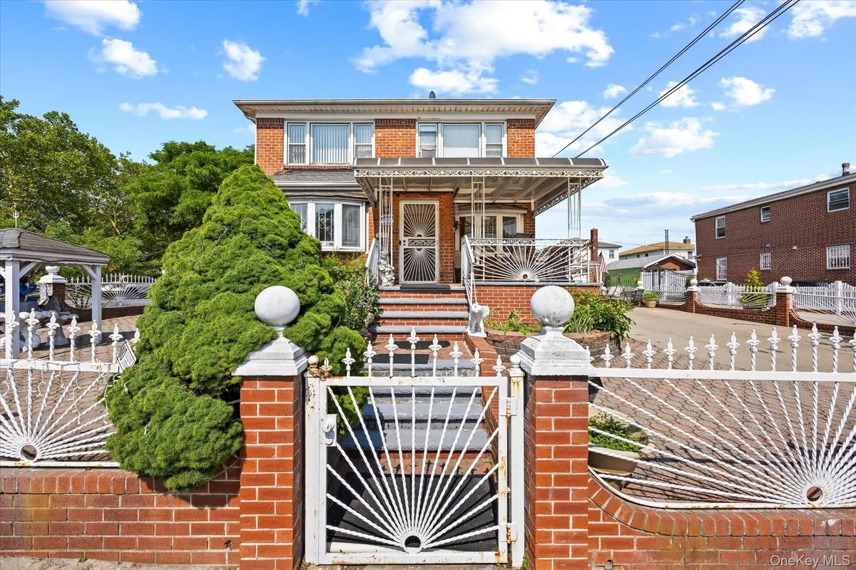 15026 122nd ST, South Ozone Park, NY 11420