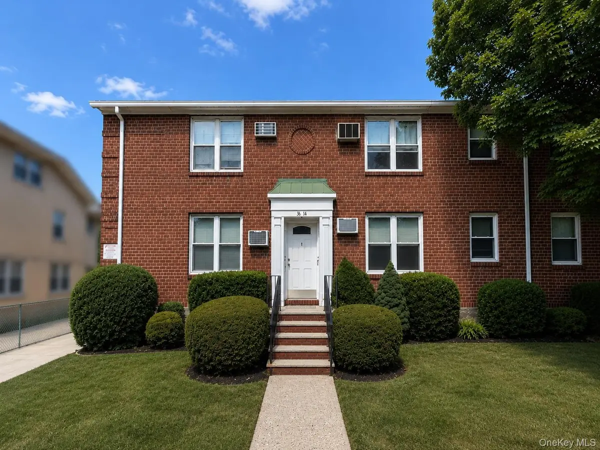 36-14 Utopia Pkwy #F2, Flushing, NY 11358