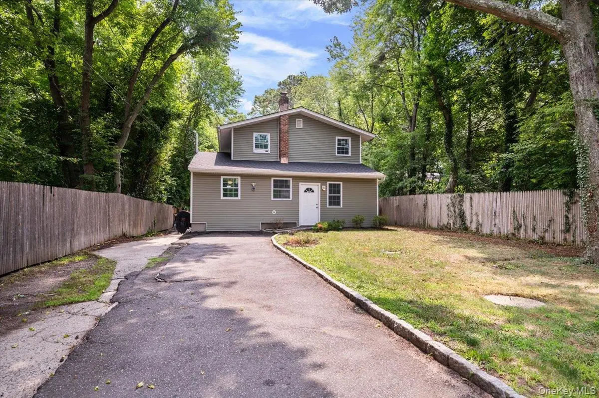 1241 Connetquot AVE, Central Islip, NY 11722