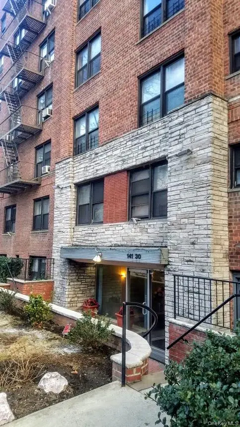 141-30 84th RD #4E, Jamaica, NY 11435