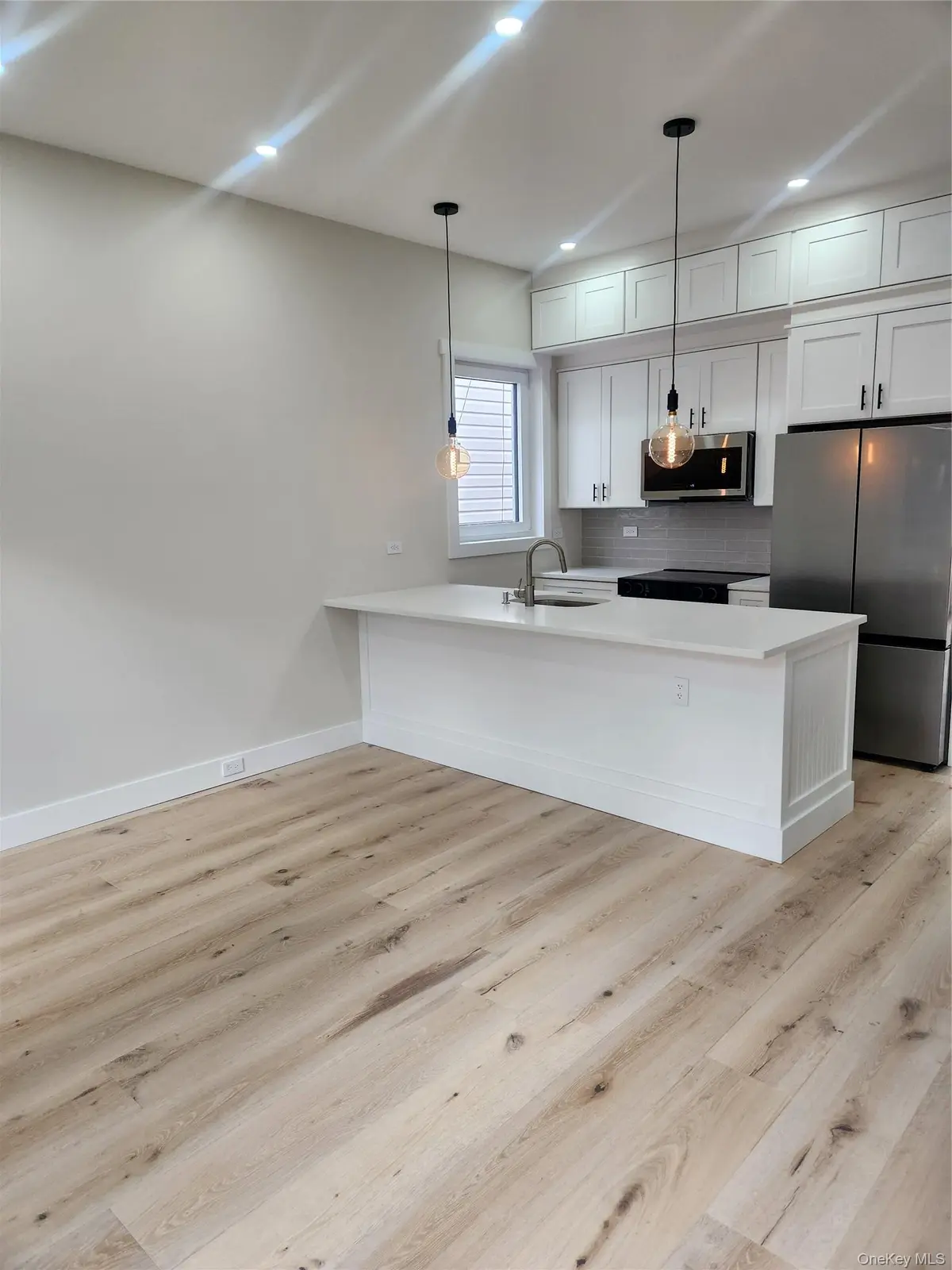 14 Hausman ST #1L, Brooklyn, NY 11222