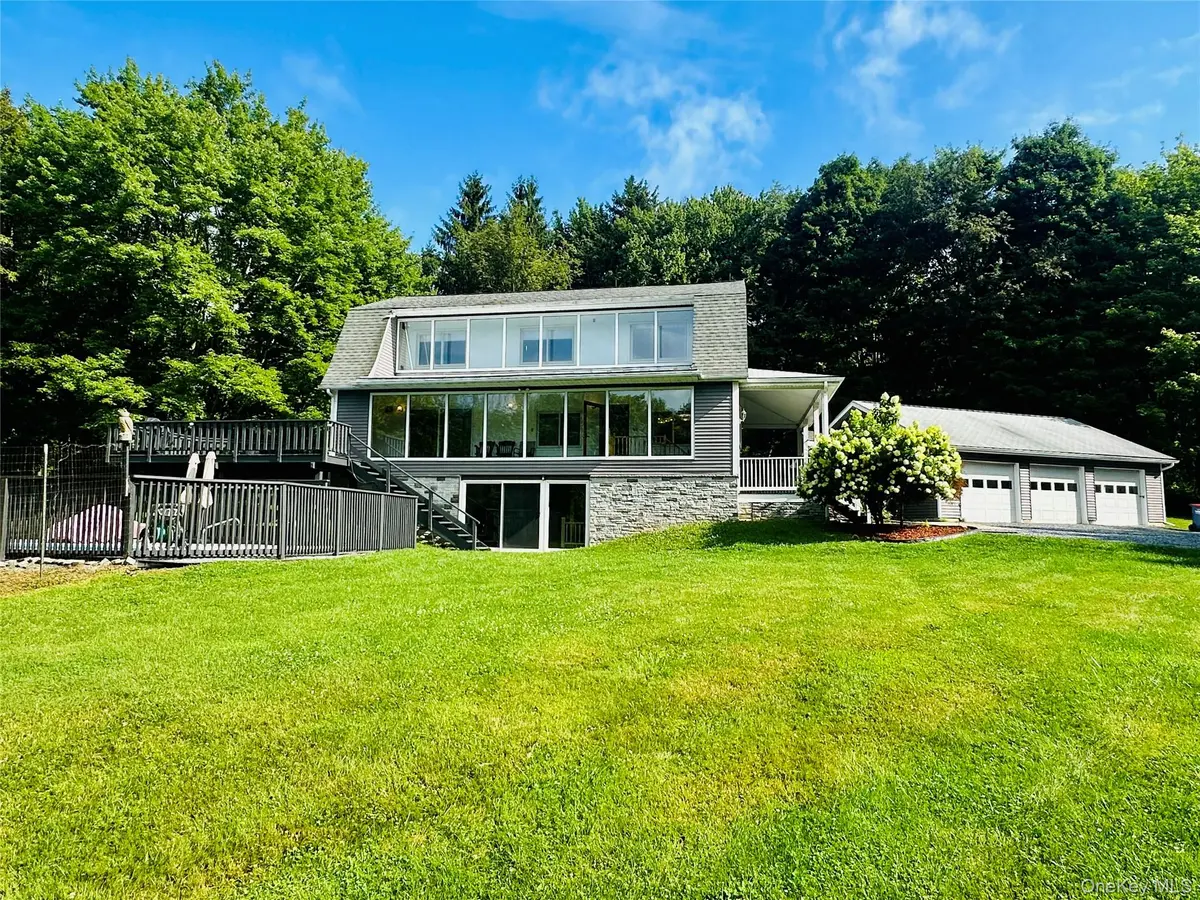 109 Brush Hill, Millbrook, NY 12545