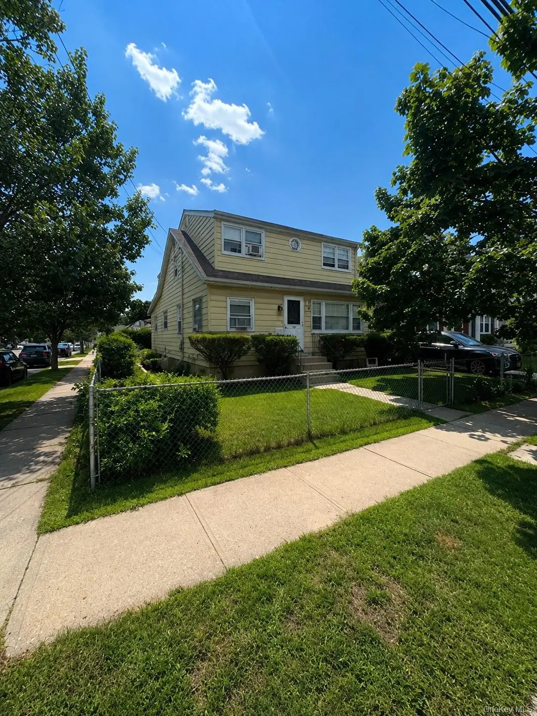 801 Oak ST, Bellmore, NY 11710