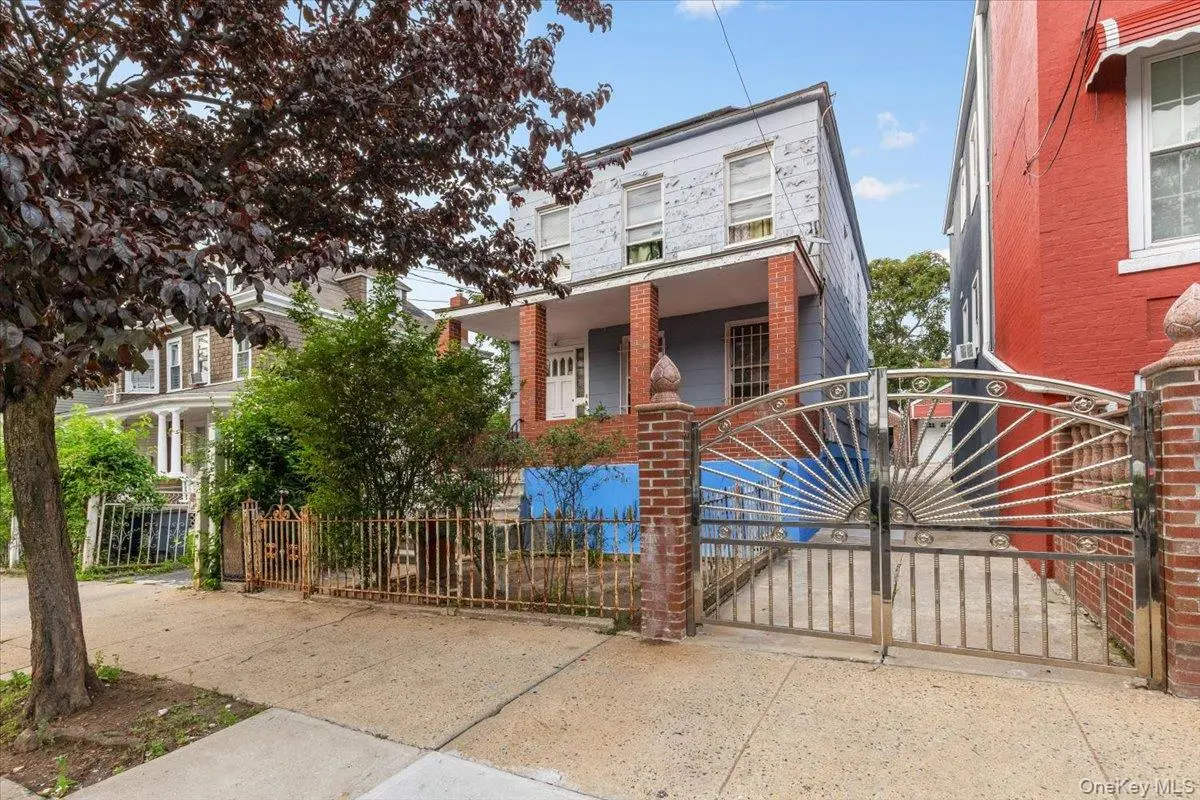 849 E 219th ST, Bronx, NY 10467