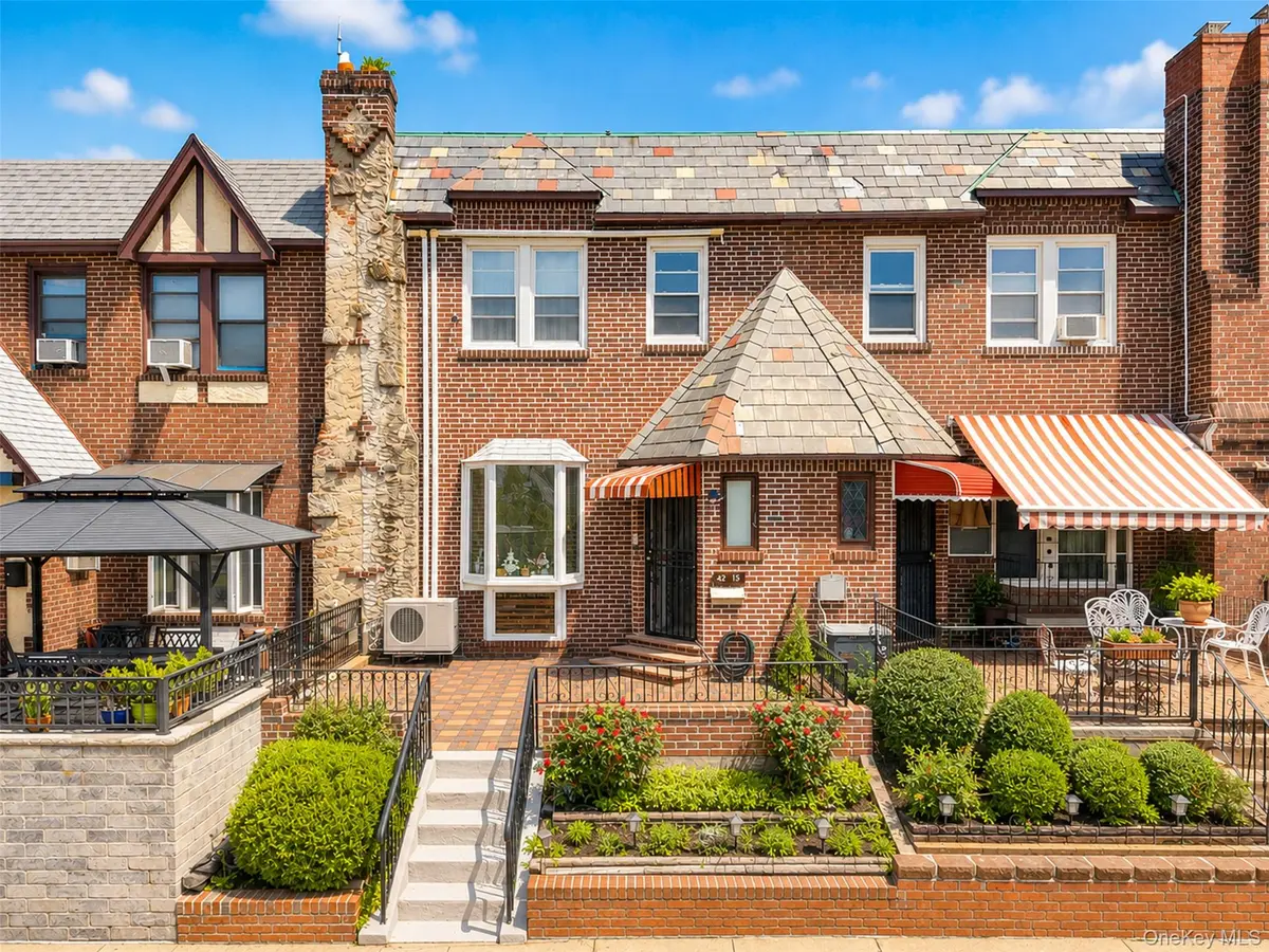 4215 172nd ST, Flushing, NY 11358