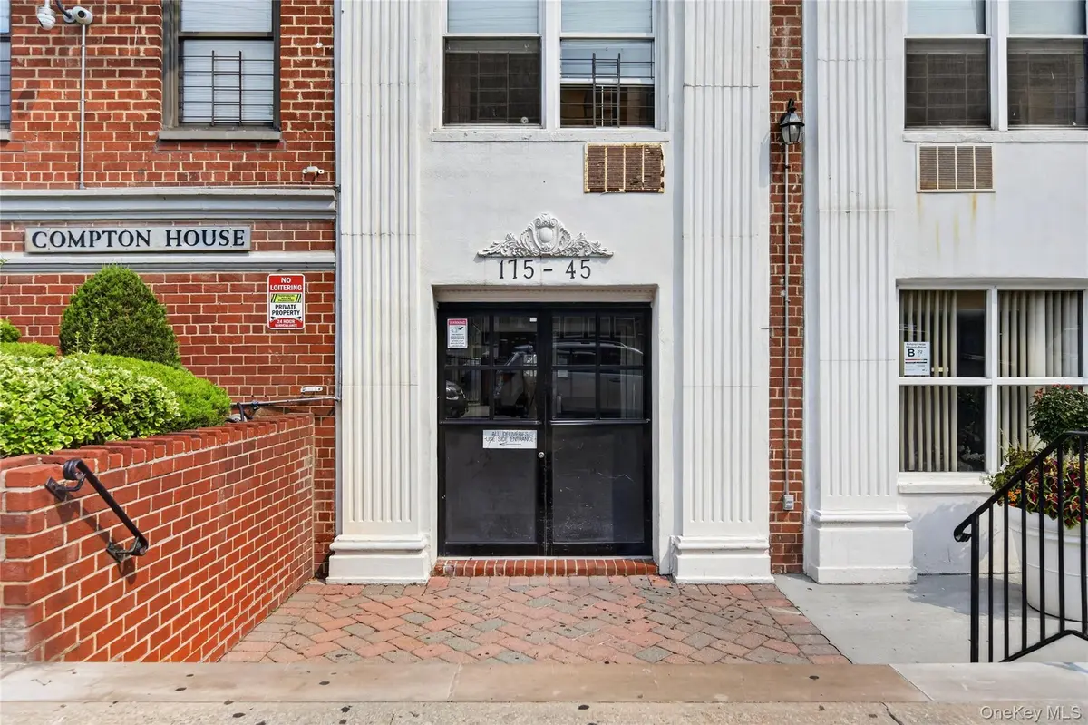 175-45 88th AVE #6F, Jamaica, NY 11432