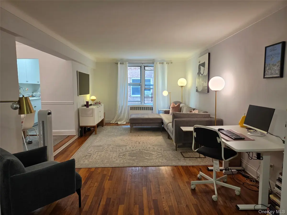 67-12 Yellowstone BLVD #B15, Forest Hills, NY 11375
