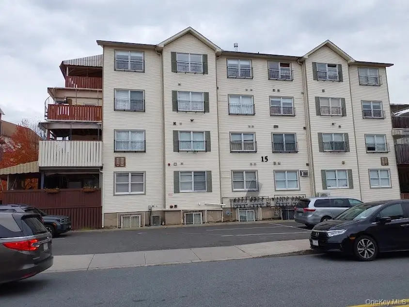 15 Prag BLVD #411, Monroe, NY 10950