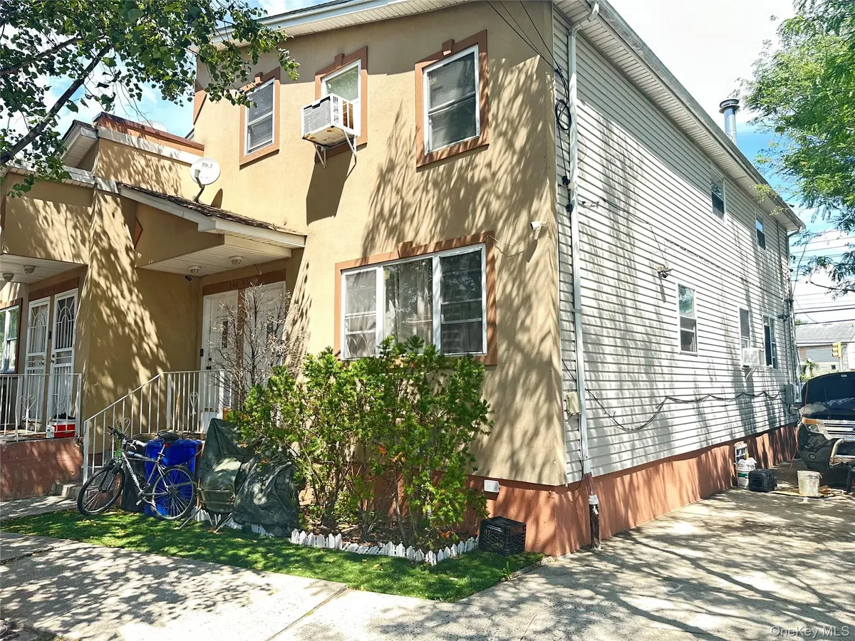 14045 Charles LN, Springfield Gardens, NY 11413