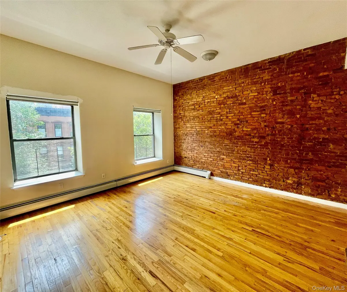 25 E 126th ST, New York (manhattan), NY 10035