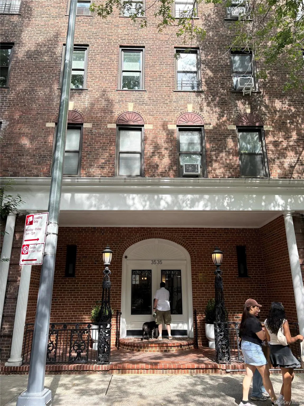35-35 75th ST #105, Jackson Heights, NY 11372