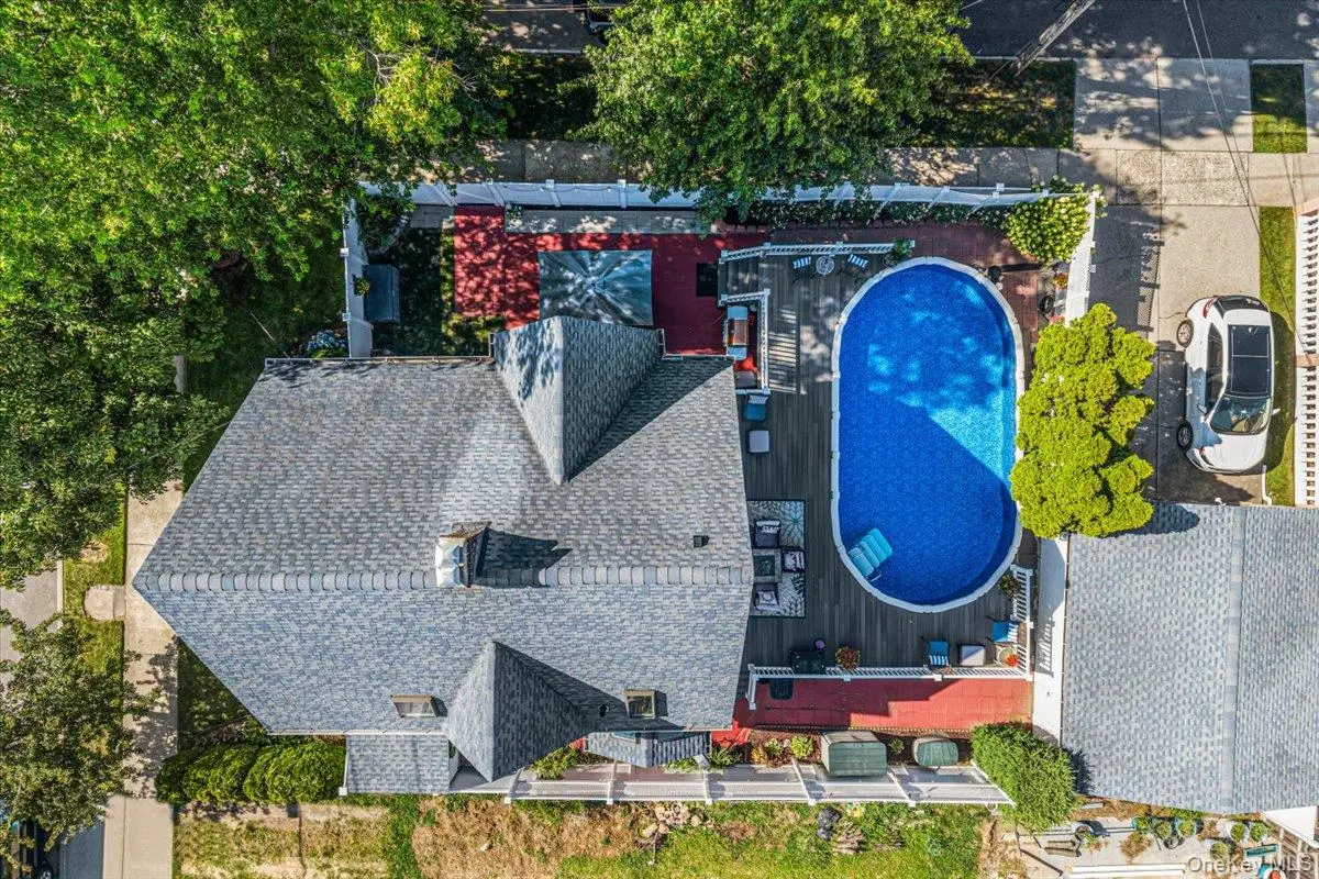 1003 149th ST, Whitestone, NY 11357